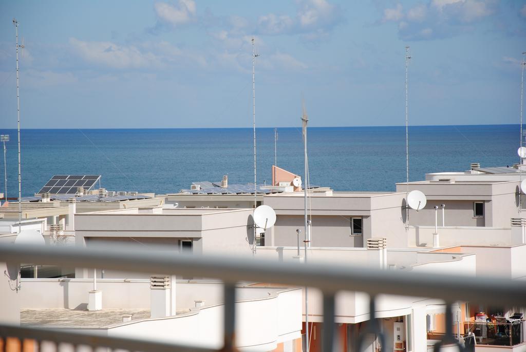 Apartamento Sesto Piano House Monopoli Exterior foto